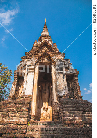 Wat Chedi Chet Thaeo or Wat Chedi Chet Thaew in Si Satchanalai historical park Wat Chedi Chet Thaeo or Wat Chedi Chet Thaew in Si Satchanalai historical park 92090391