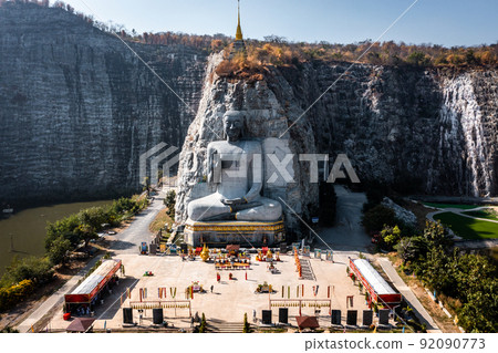 Aerial view of Luang Pho U Thong or Phra Phuttha Pusaya Khiri Sri Suvarnabhumi, Bhutsaya Khiri 92090773