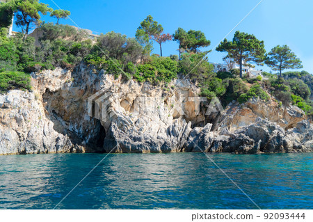 Paleokastritsa beach on Korfu, Greece 92093444