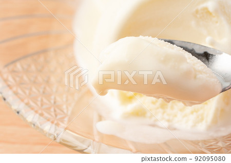 Vanilla ice cream Vanilla ice cream 92095080