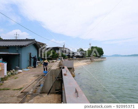 Villages and islanders on Kosagi Island (Mihara City, Hiroshima Prefecture) Villages and islanders on Kosagi Island (Mihara City, Hiroshima Prefecture) 92095371