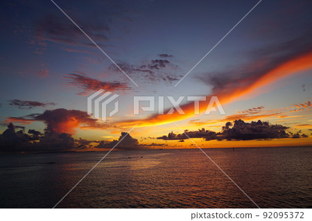 沖繩縣日落魔法時刻海景 沖繩縣日落魔法時刻海景 92095372