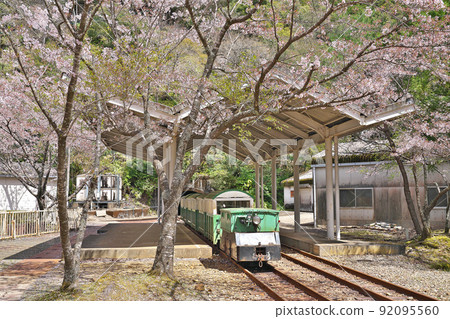 [湯之口溫泉卡車列車]三重縣熊野市紀和町湯之口 92095560