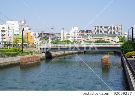 從堺市南蠻橋看運河 92099237