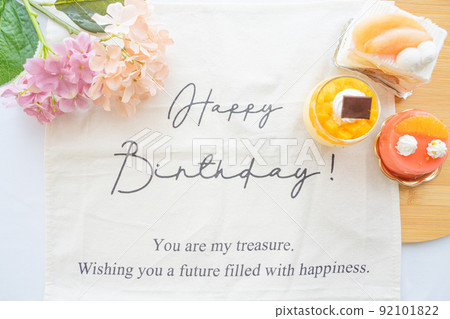繡球花和蛋糕生日素材 繡球花和蛋糕生日素材 92101822