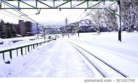 岩原滑雪場站冬季站台有雪 岩原滑雪場站冬季站台有雪 92102709