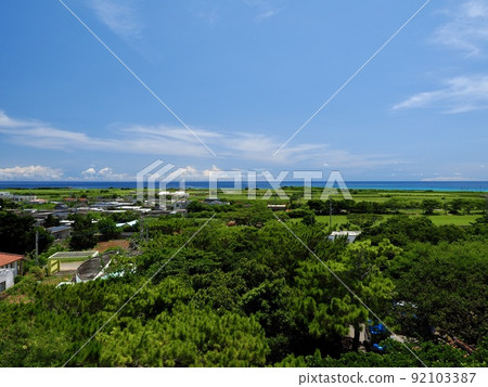 從栗馬島龍宮城展望台 從栗馬島龍宮城展望台 92103387