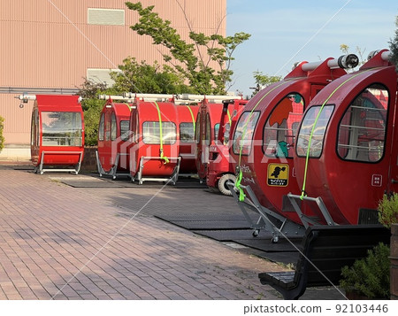 Ferris wheel gondola under maintenance Ferris wheel gondola under maintenance 92103446