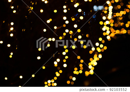 Lights of Christmas tree garland in defocus... Lights of Christmas tree garland in defocus... 92103552