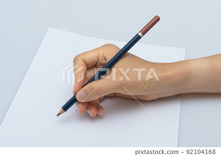 colored pencils of different colors 92104168