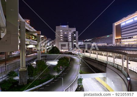 橫濱站東口附近的橫濱夜景 92105957