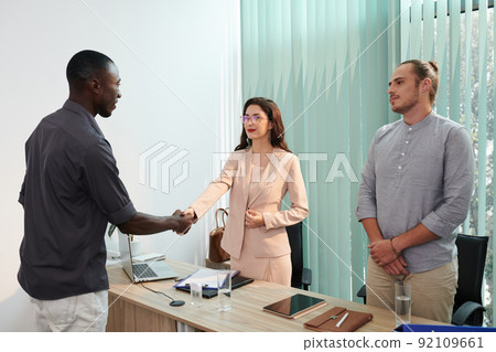 Meeting with Job Candidate 92109661