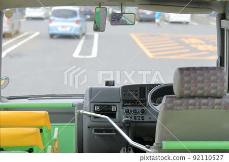 Image of minibus driver's seat Image of minibus driver's seat 92110527