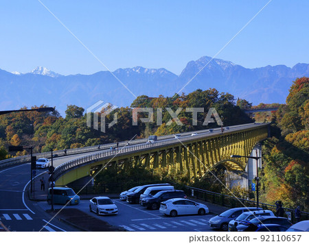 南阿爾卑斯山和八岳橋的風景 南阿爾卑斯山和八岳橋的風景 92110657