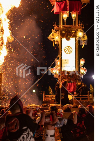 Abare 節,燃燒的火炬和鼓聲 Abare 節,燃燒的火炬和鼓聲 92111566