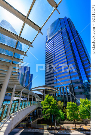 東京都港區港南的城市景觀 品川城際和品川東一塔 92113175