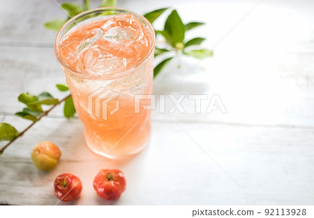 Acerola juice 92113928