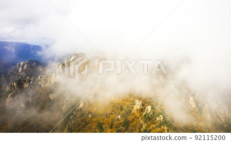 Mystical Clouds at the Dinosaur Ridge of Mt. Seorak Mystical Clouds at the Dinosaur Ridge of Mt. Seorak 92115200