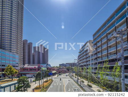 神奈川縣橫濱市新康安站附近的街景 92115242