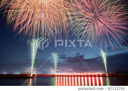 [Echizen Town, Fukui Prefecture, July] Echizen Minato Fireworks Festival Summer Sea Sky 92115742