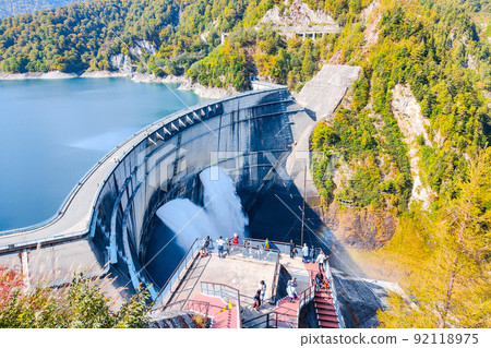 Autumn's Kurobe Dam Autumn's Kurobe Dam 92118975