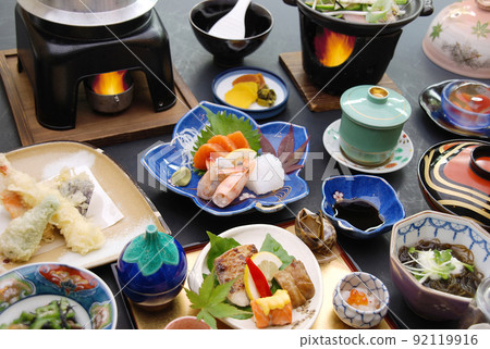 Image of kaiseki course for dinner at a hot spring inn Image of kaiseki course for dinner at a hot spring inn 92119916