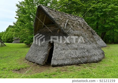 關石考古公園的複原民居 92121159