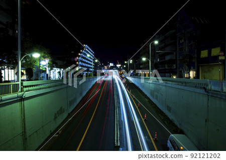 Congestion around Kannana-dori / Sangen Chaya [Traffic image] 92121202