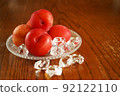 Glass plate, ice and plums 92122110