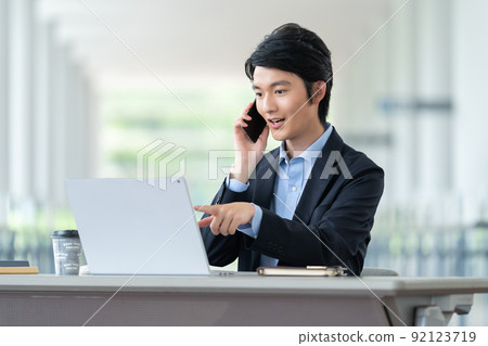 Male office worker, businessman, office worker, full-time employee Male office worker, businessman, office worker, full-time employee 92123719