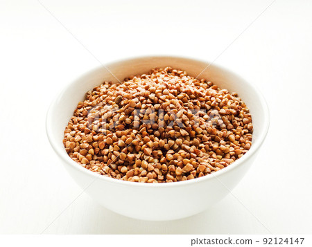 Bowl with buckwheat 92124147