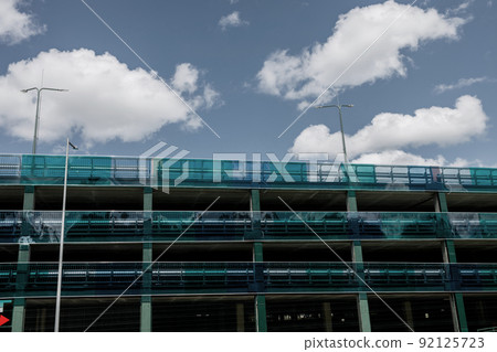 Automobile parking 92125723