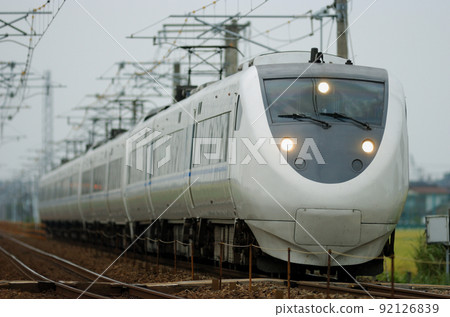 北陸本線三河加賀笠間JR西681系列T12+T36+T03編隊（金澤）雷鳥 92126839