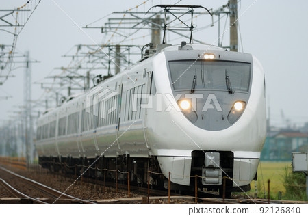 北陸本線三河加賀笠間JR西683系列S12+S29編隊(金澤)白鷺 北陸本線三河加賀笠間JR西683系列S12+S29編隊(金澤)白鷺 92126840