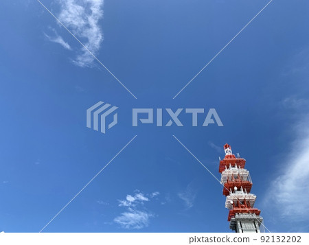 無線電鐵塔和藍天 無線電鐵塔和藍天 92132202