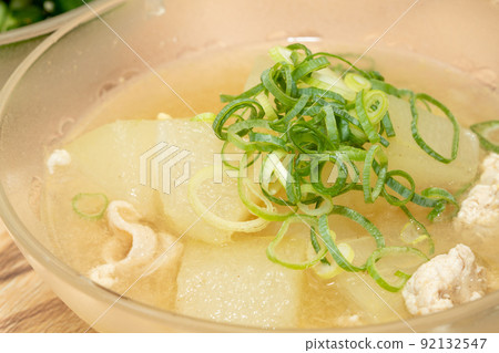 Stuffed tomato sauce 92132547