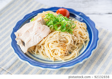 Abura soba-style somen 92132838