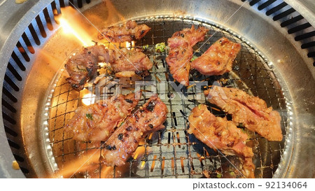 Japanese black beef grilled meat (medium-sized ribs) Japanese black beef grilled meat (medium-sized ribs) 92134064