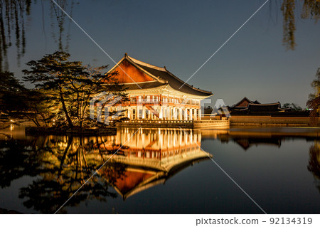 Gyeonghoeru Gyeonghoeru 92134319