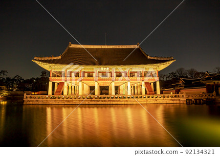 Gyeonghoeru Gyeonghoeru 92134321