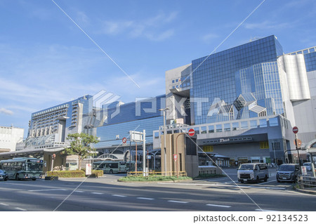 Kyoto Station Kyoto Station Building and Station Square with a futuristic design Shimogyo Ward, Kyoto City Kyoto Station Kyoto Station Building and Station Square with a futuristic design Shimogyo Ward, Kyoto City 92134523