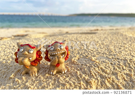 Shisa and the sea Toyo's most beautiful Yonaha Maehama beach 92136871