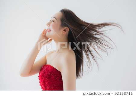 穿紅裙子的女人 92138711