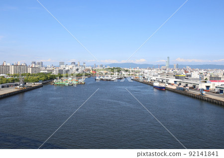 abeno harukas, tsutenkaku, ship 92141841