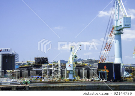 維修中的潛艇（神戶港） 92144789