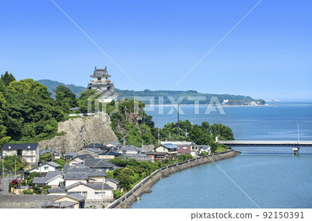 八坂川河口的杵築城和城市景觀 92150391