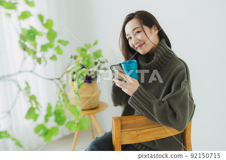 Women in knit Women in knit 92150715