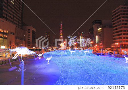 大通公園白色照明札幌電視塔 大通公園白色照明札幌電視塔 92152173