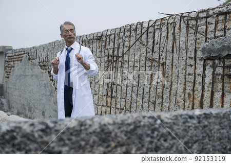 Middle-aged male doctor dispatched to conflict area 92153119