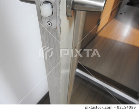 Deterioration of doors Deteriorated door metal fittings 92154089
